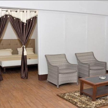 Hotel Orchid Annex Шилонг Екстериор снимка